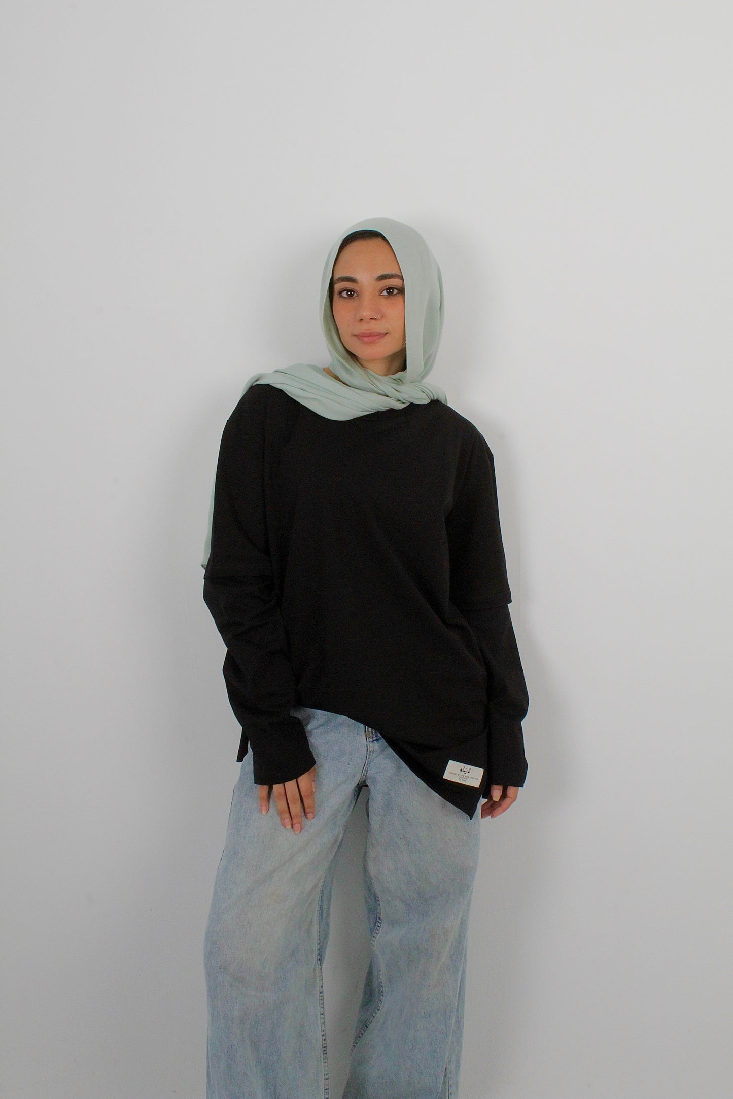 Minimal black tee - long sleeve