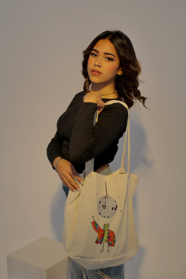 Laylo's frog Tote Bag